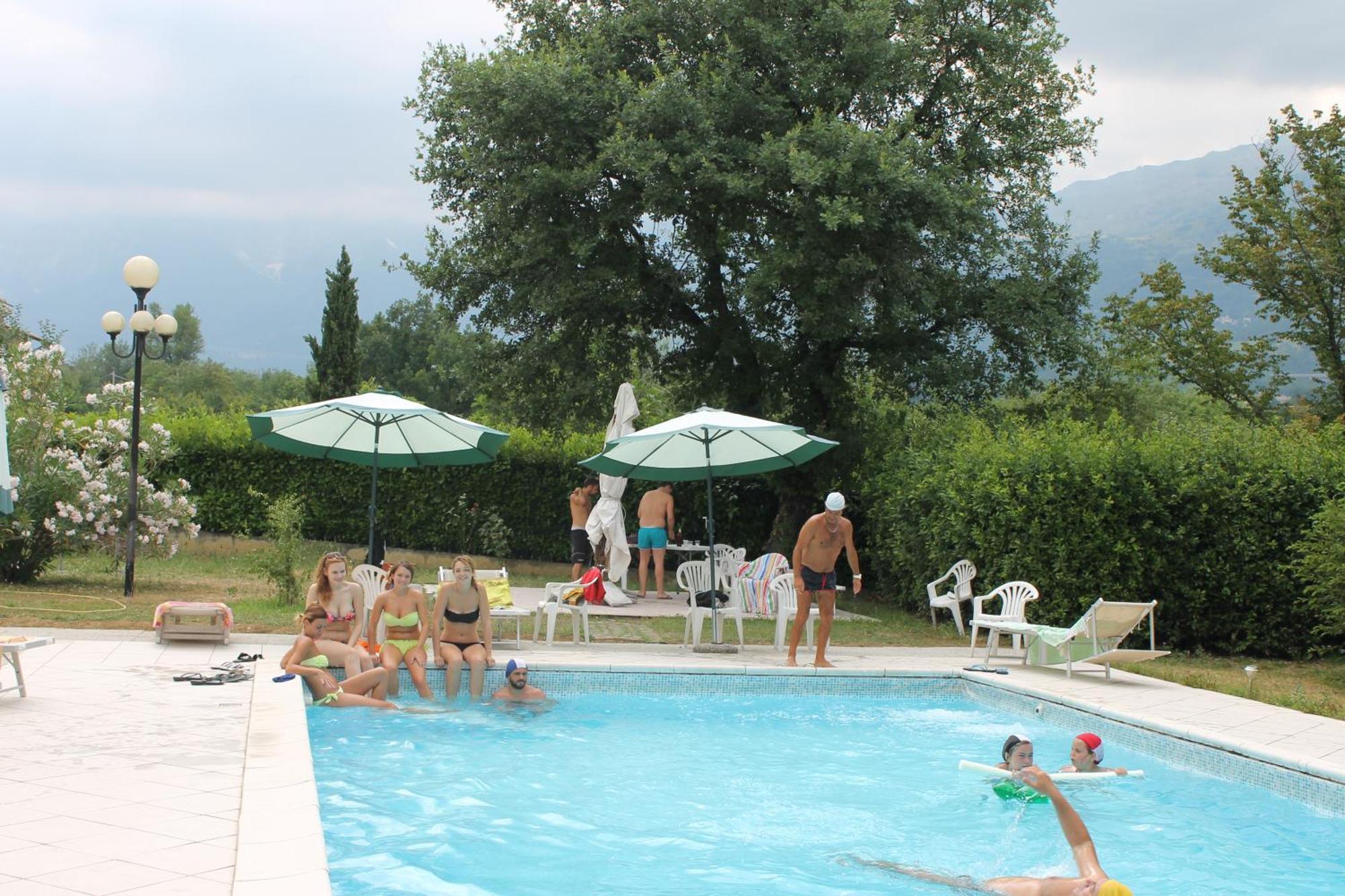Residence La Piscina อิโซลา เดล กรันซัสโซ ดิตาเลีย ภายนอก รูปภาพ