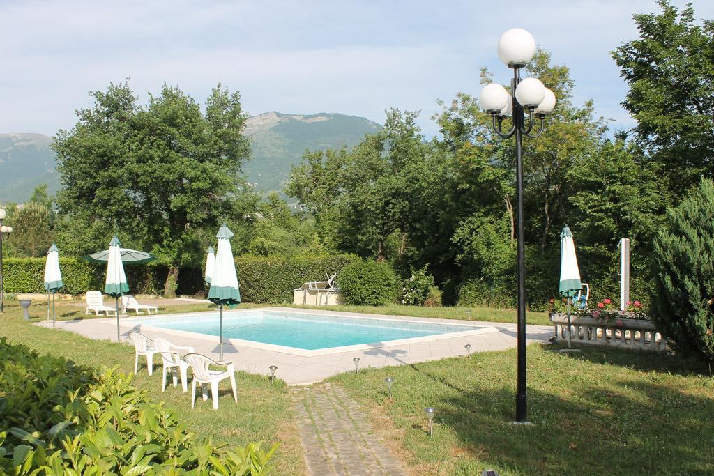 Residence La Piscina อิโซลา เดล กรันซัสโซ ดิตาเลีย ภายนอก รูปภาพ